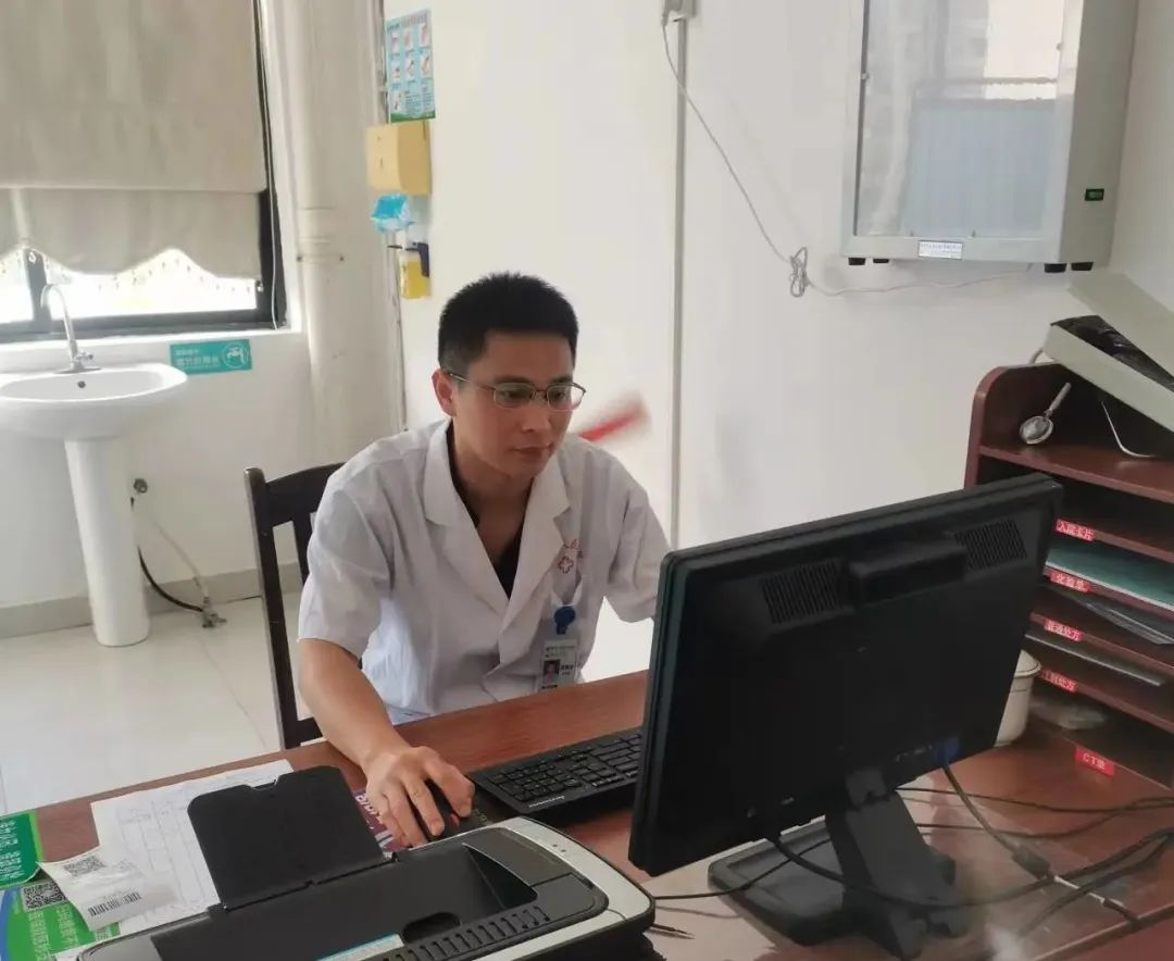 【榜样的力量】深耕医学，践行仁心仁术——优秀住院医师莫钟才