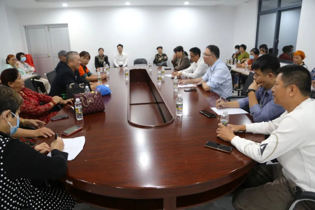 海南省人民医院定安分院召开2023年退休干部职工座谈会