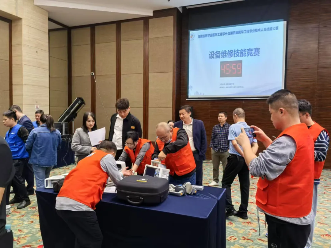 我院医学装备部工程师邓开云斩获全省医工竞赛荣获设备维修竞赛一等奖